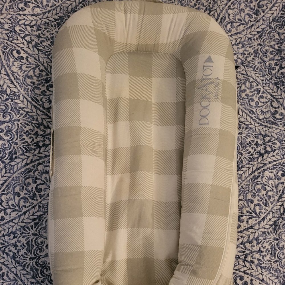 DockaTot Deluxe (barley used)